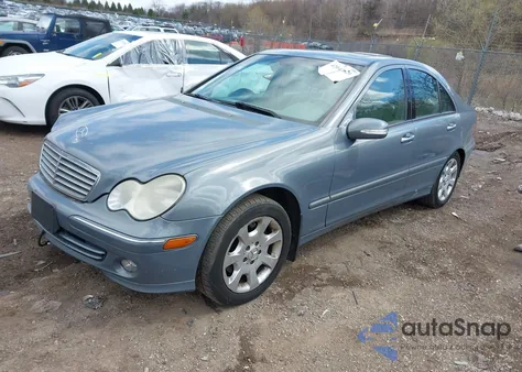 2006 Mercedes-Benz C 350 Luxury/Sport from USA, damaged, VIN WDBRF56H16F737289